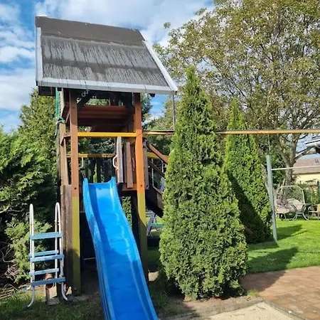 *zur Weinbergstrasse* Lauta