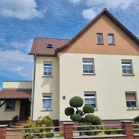 *zur Weinbergstrasse* Apartman Lauta