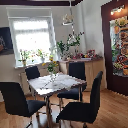 *zur Weinbergstrasse* Apartment