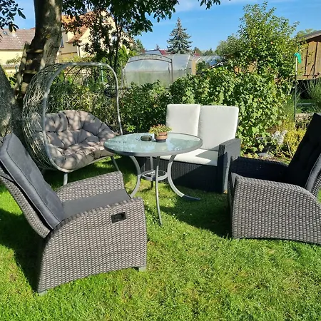 *zur Weinbergstrasse* * Lauta