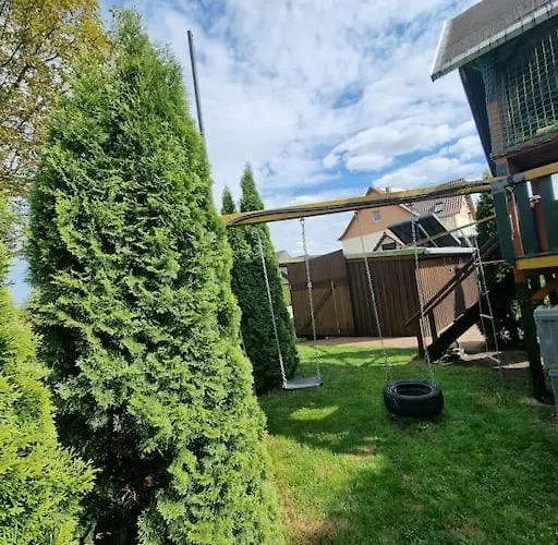 *zur Weinbergstrasse* アパート *