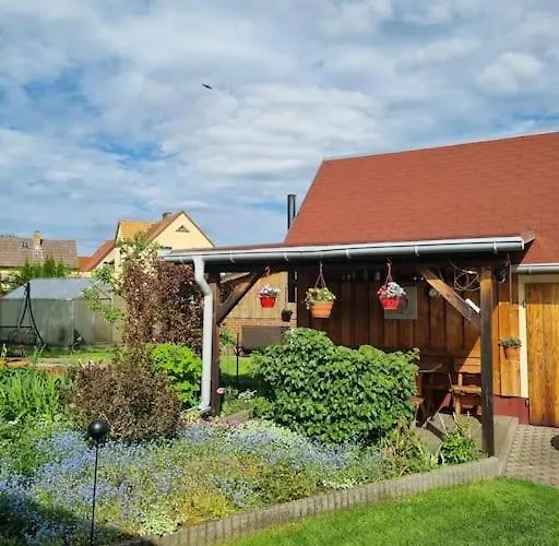 *zur Weinbergstrasse* Lauta