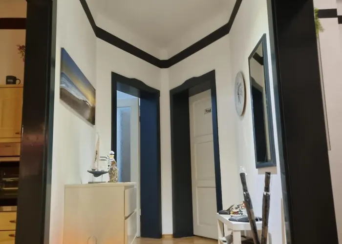 *zur Weinbergstrasse* * Lauta